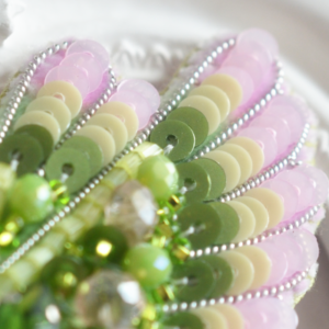 Tela Artis Brooch Making Kit - Humming Bird Olivia - Image 3