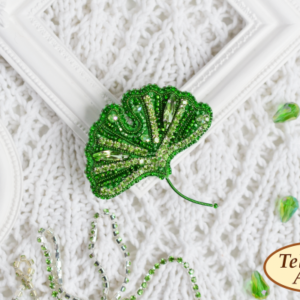 Tela Artis Brooch Making Kit - Gingko Leaf - Image 1