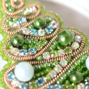 Tela Artis Brooch Making Kit - Snowy Spruce - Image 4